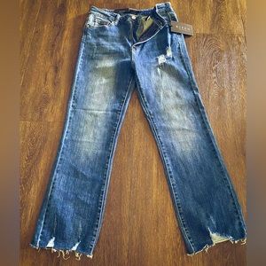 NWT Risen Straight Leg Jeans